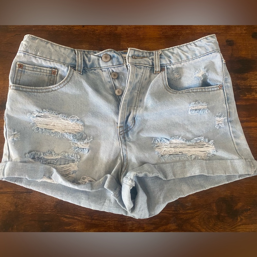 Super cute jeans shorts!